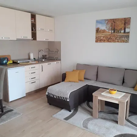Nena Apartment *