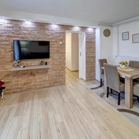 Nena Apartment *